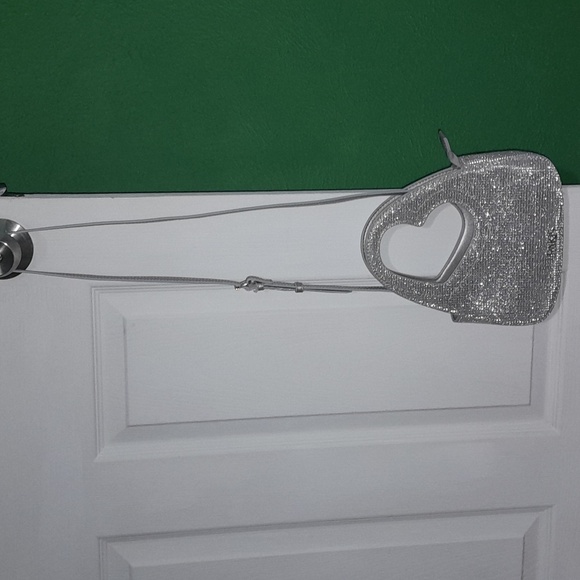 Paris Hilton - Picture 2 of 8